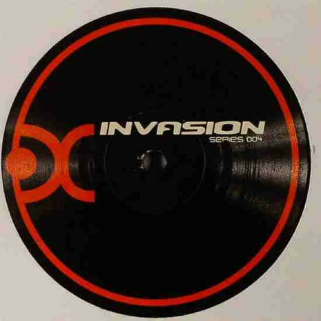 Zzino vs. Filterheadz - Invasion Series Volume 4 (2001)